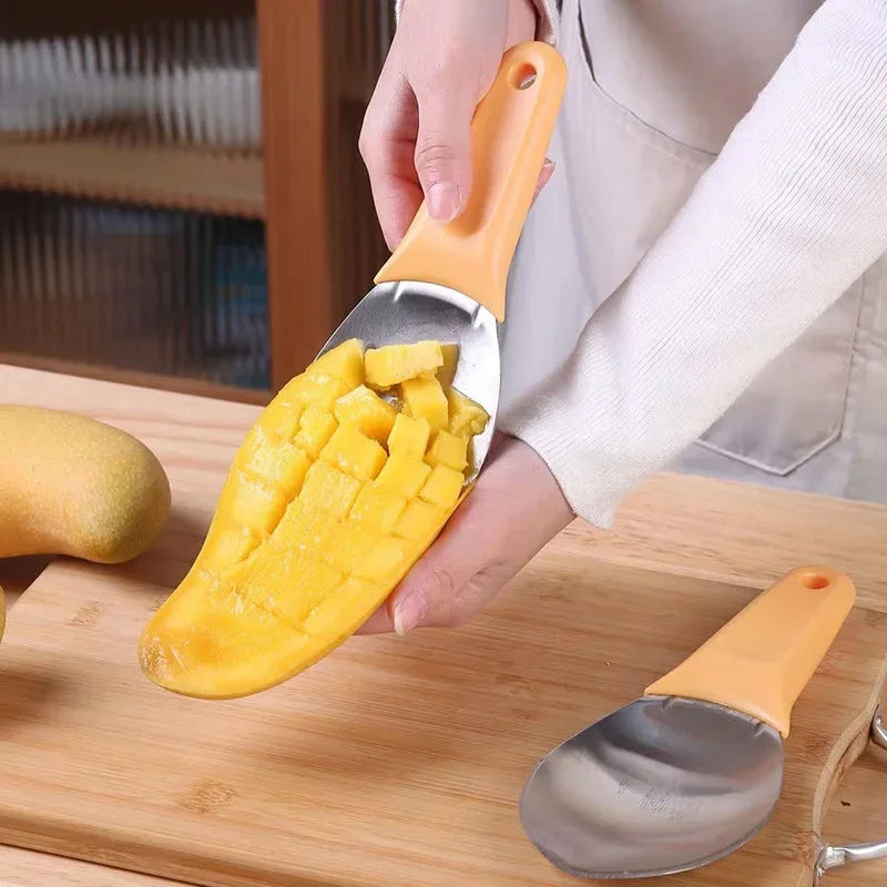 Multifunctional Fruits Peeling Spoon Mango Meat Separator Cutter Kitchen Gadgets Fruits Watermelon Cutting Digging Gadgets