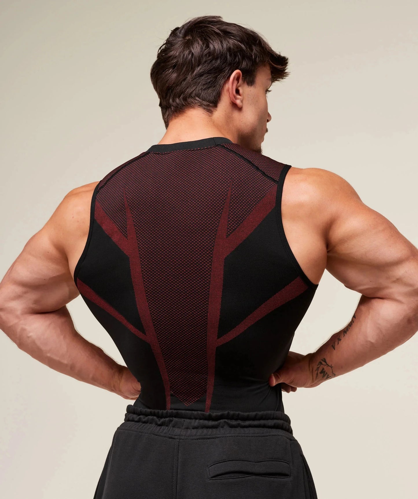 Summer fitness vest for men, sleeveless, suitable for fitness training, cycling, and fitness clothing
