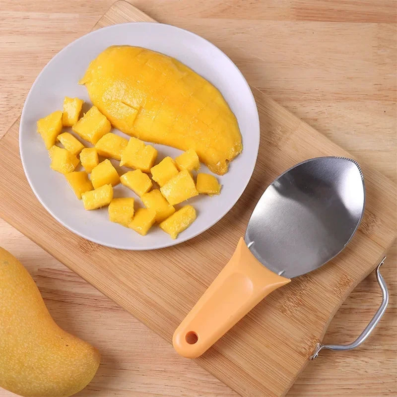 Multifunctional Fruits Peeling Spoon Mango Meat Separator Cutter Kitchen Gadgets Fruits Watermelon Cutting Digging Gadgets